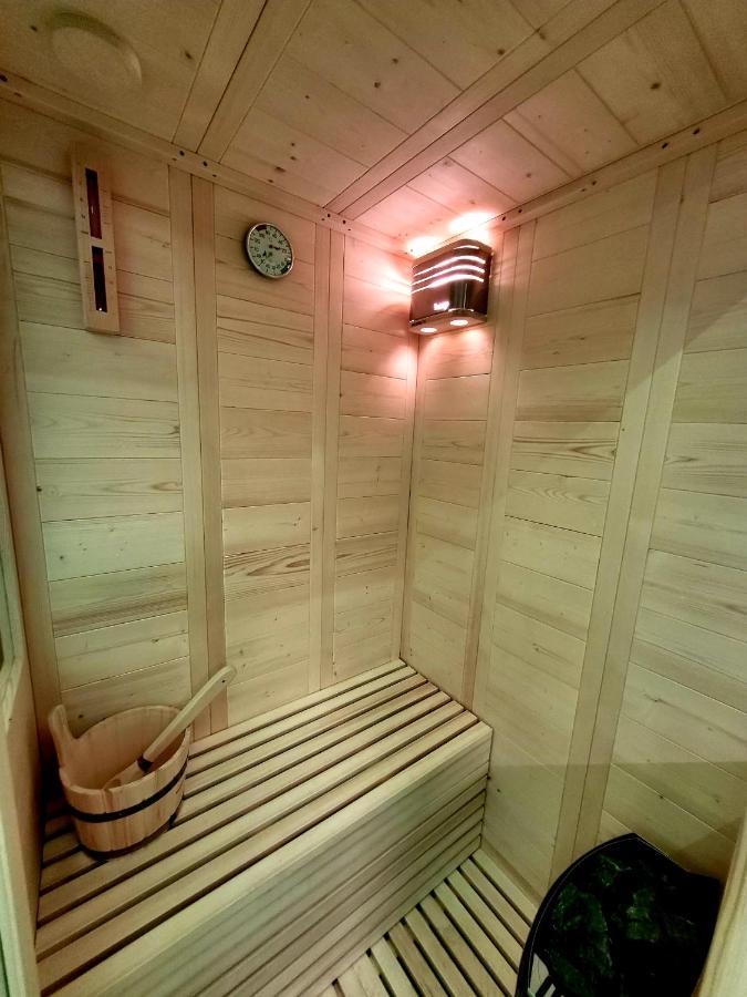 Romantic Deluxe Svite Wise Jacuzzi And Sauna 雅典 外观 照片
