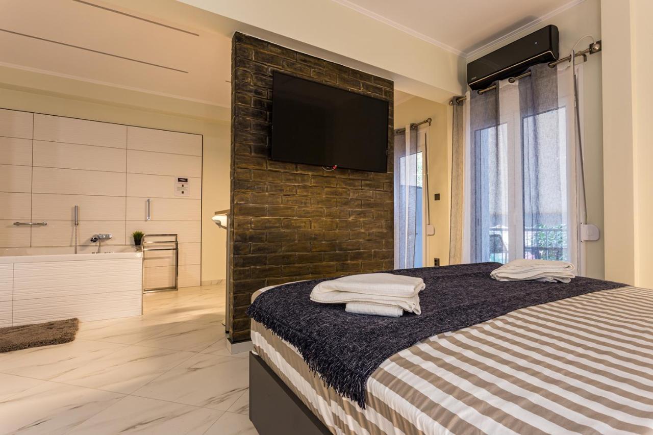Romantic Deluxe Svite Wise Jacuzzi And Sauna 雅典 外观 照片