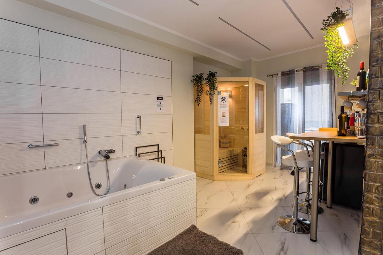 Romantic Deluxe Svite Wise Jacuzzi And Sauna 雅典 外观 照片